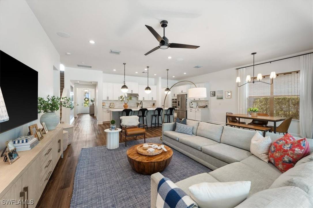 Naples, FL 34120,3524 Pilot CIR