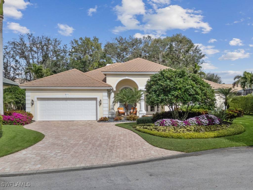 Naples, FL 34108,762 Lynnmore LN E