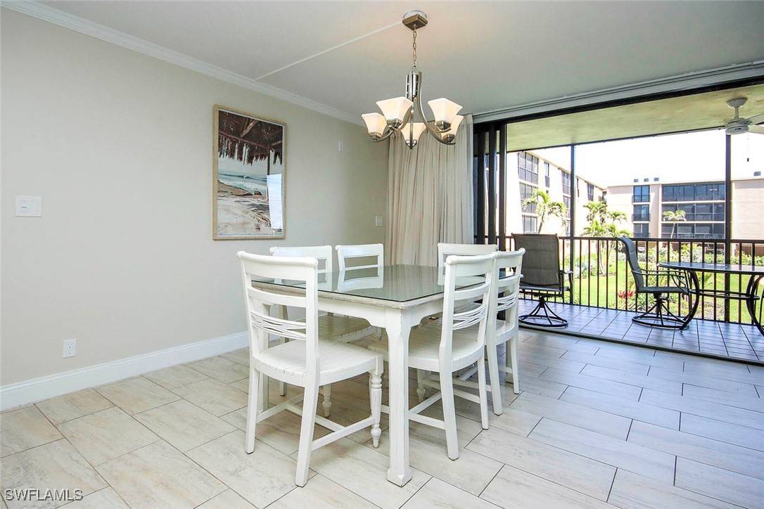 Sanibel, FL 33957,1401 Middle Gulf DR #O-201