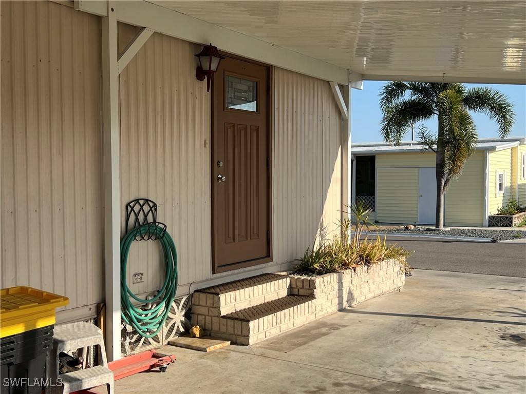 North Fort Myers, FL 33903,3423 Orchard WAY
