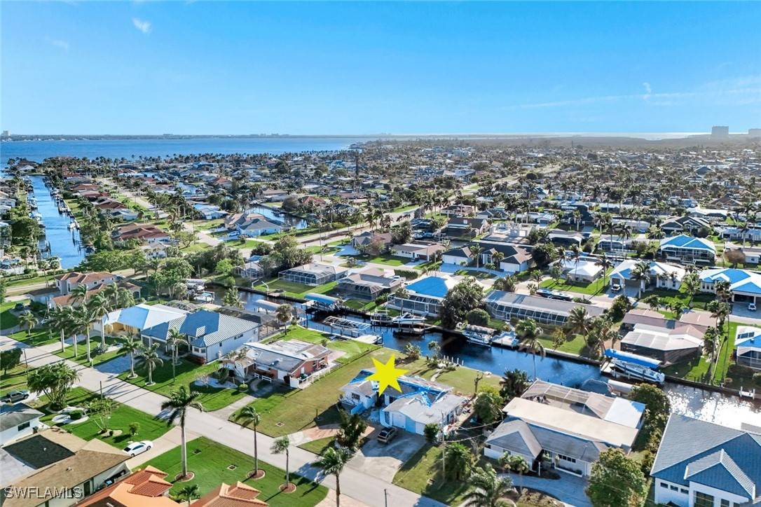 Cape Coral, FL 33904,5264 Tamiami CT