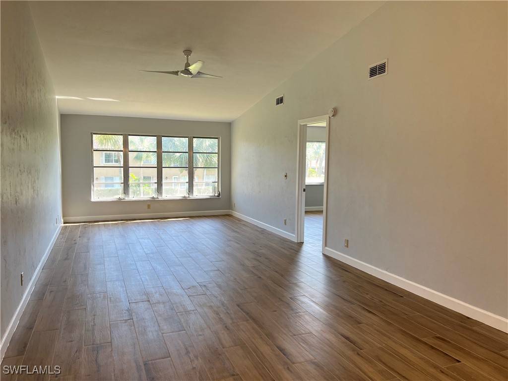 Naples, FL 34112,4100 Looking Glass LN #3008