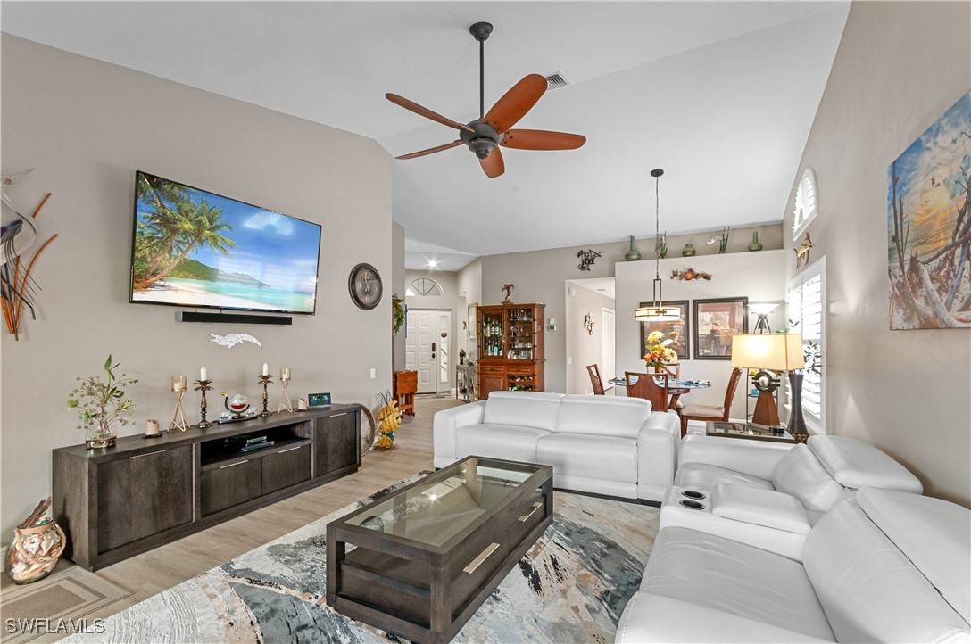Bonita Springs, FL 34135,13191 Southampton DR
