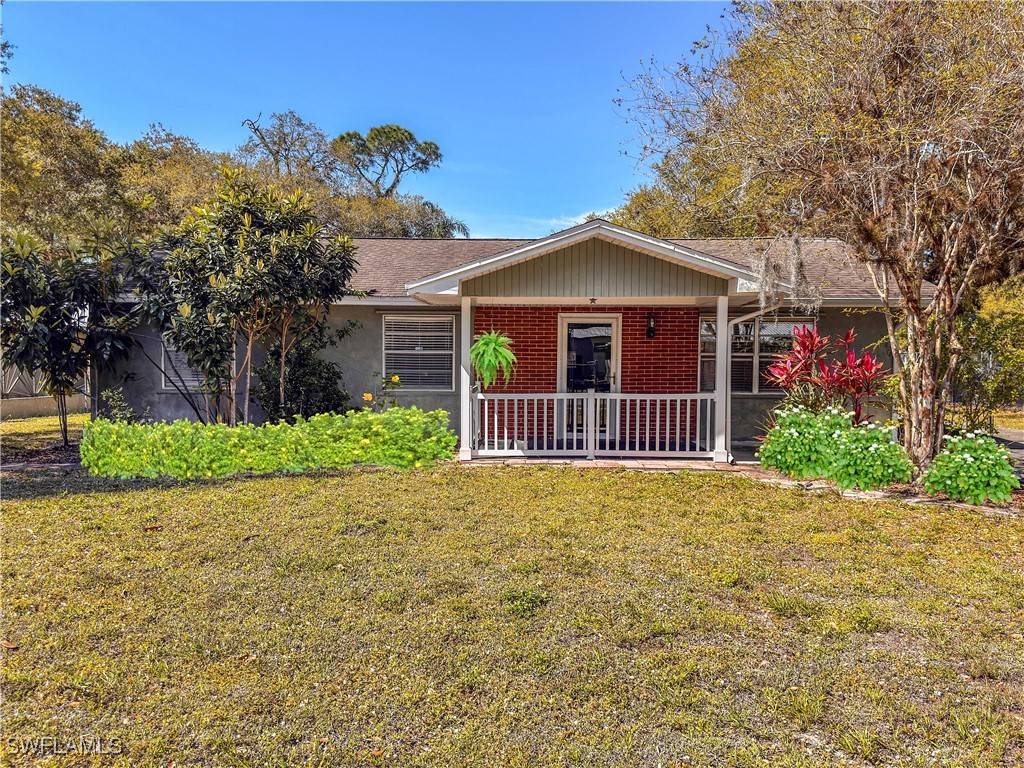 Labelle, FL 33935,210 Hardee ST