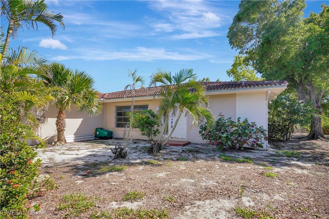 Sanibel, FL 33957,1812 Ibis LN