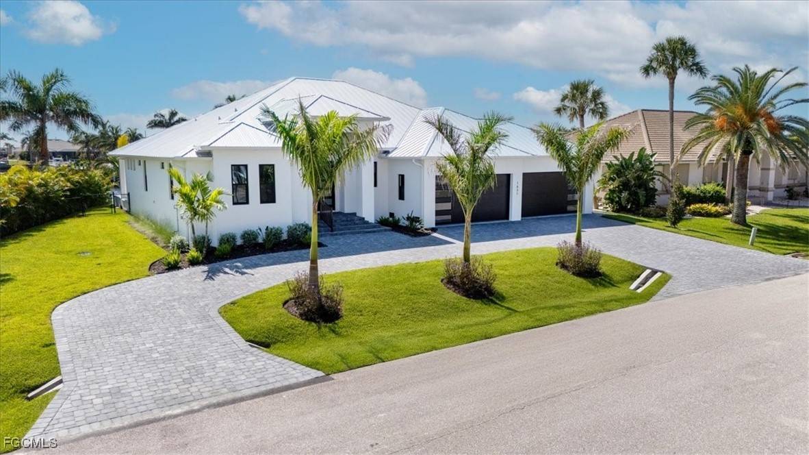 Punta Gorda, FL 33950,1631 Casey Key DR