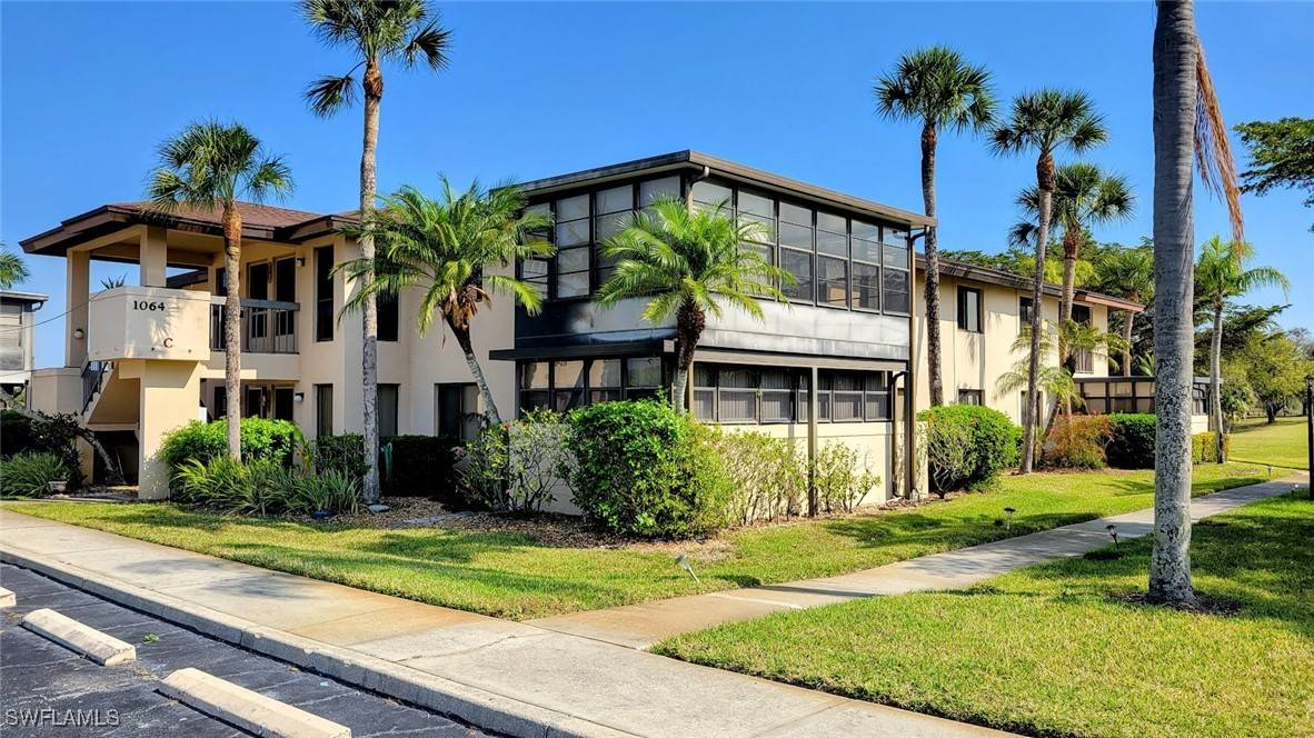 Labelle, FL 33935,1064 Villa DR #C203
