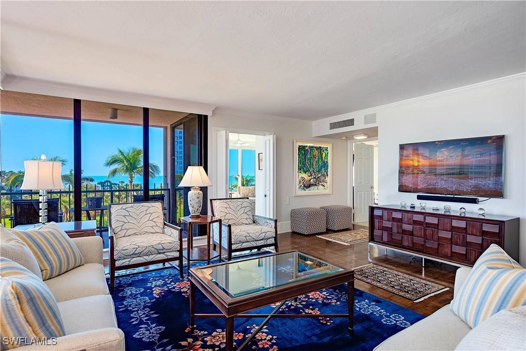 Naples, FL 34103,4251 Gulf Shore BLVD N #5C