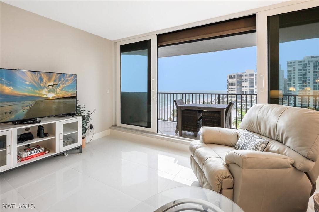 Naples, FL 34103,4005 Gulf Shore BLVD N #805