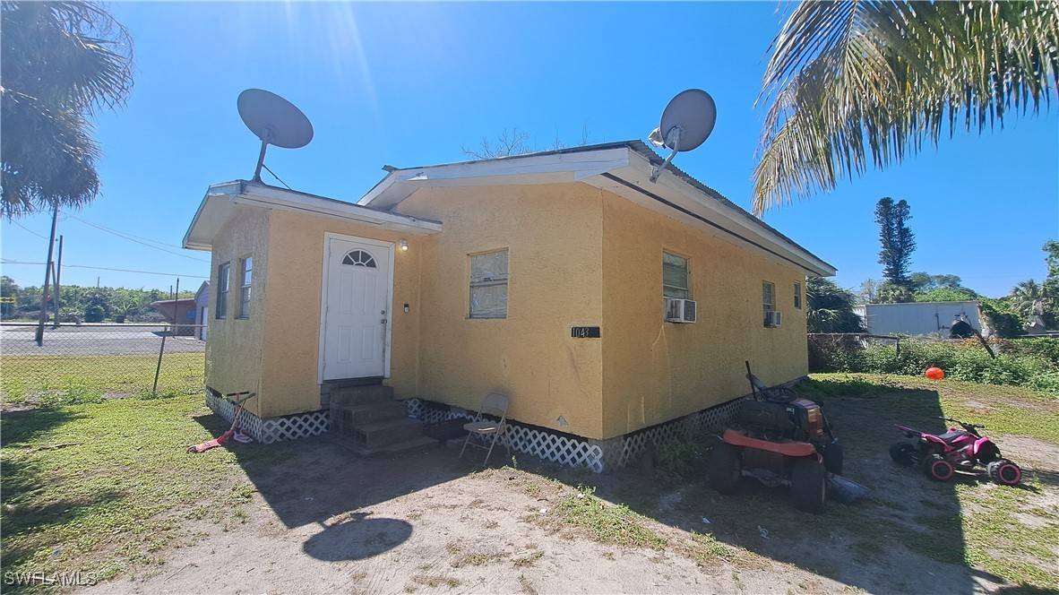 Moore Haven, FL 33471,1043 Lee ST