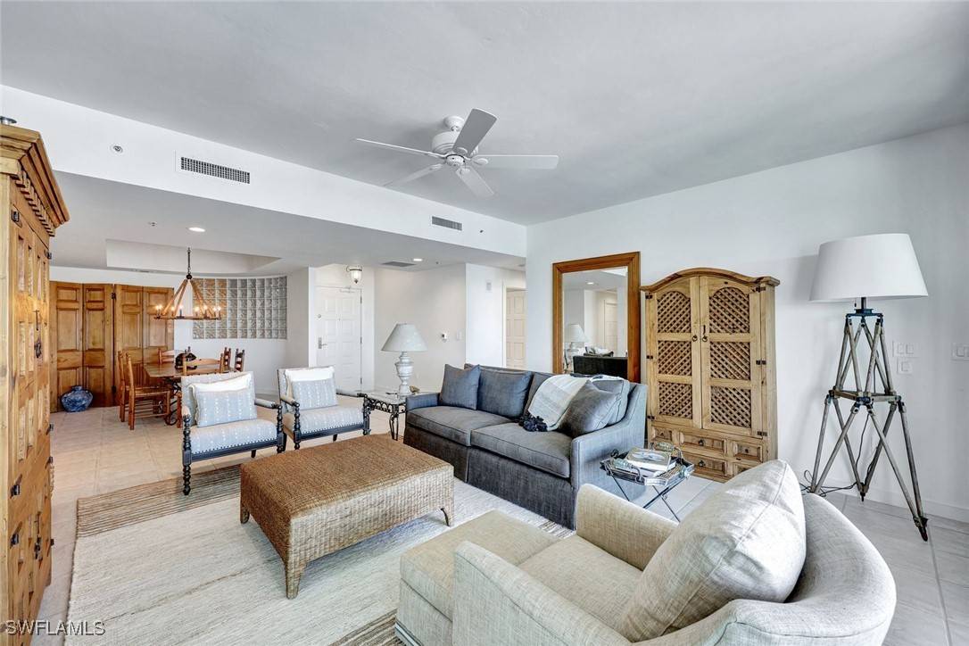 Naples, FL 34103,3971 Gulf Shore BLVD N #PH205