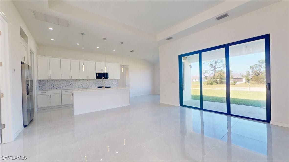 Cape Coral, FL 33993,2425 NW 24th ST