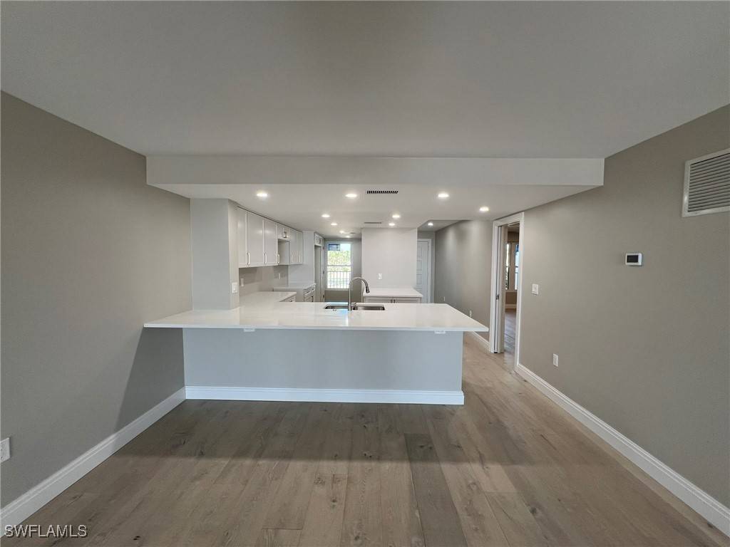 Sanibel, FL 33957,3015 W Gulf DR #102