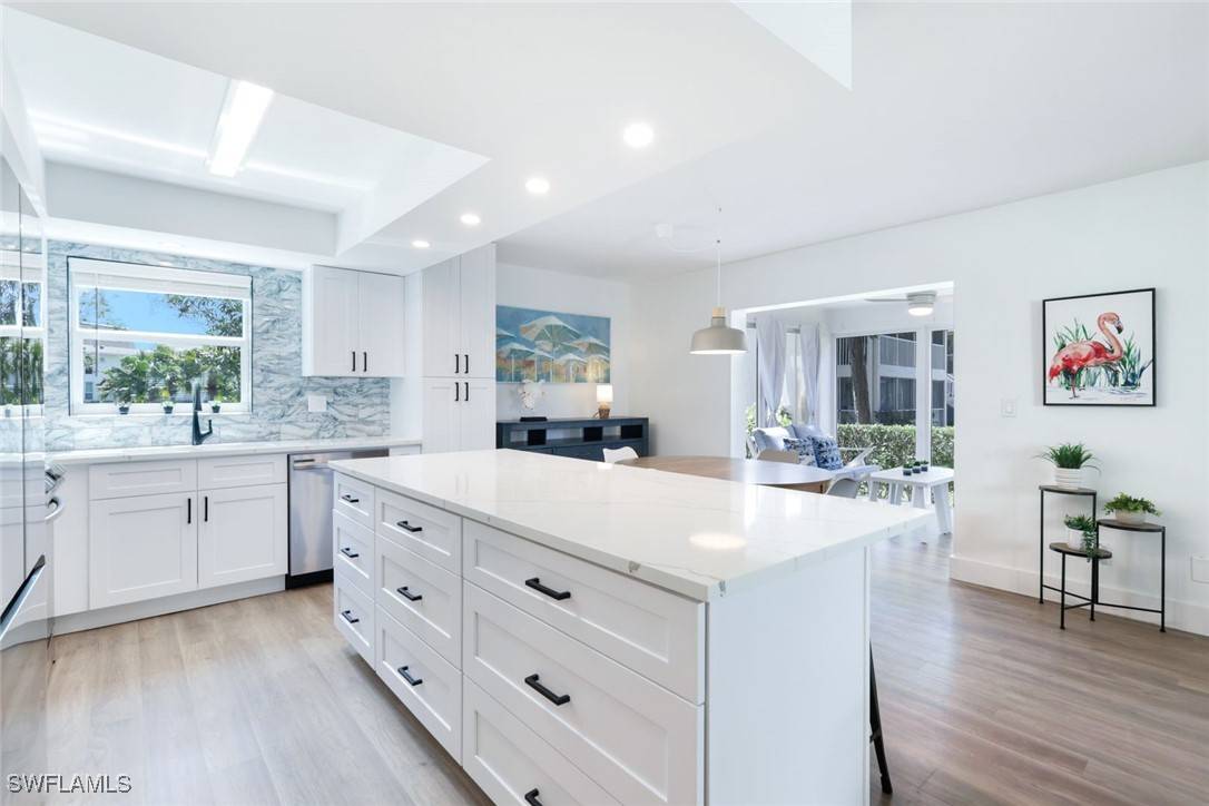 Naples, FL 34102,1549 Sandpiper ST #53