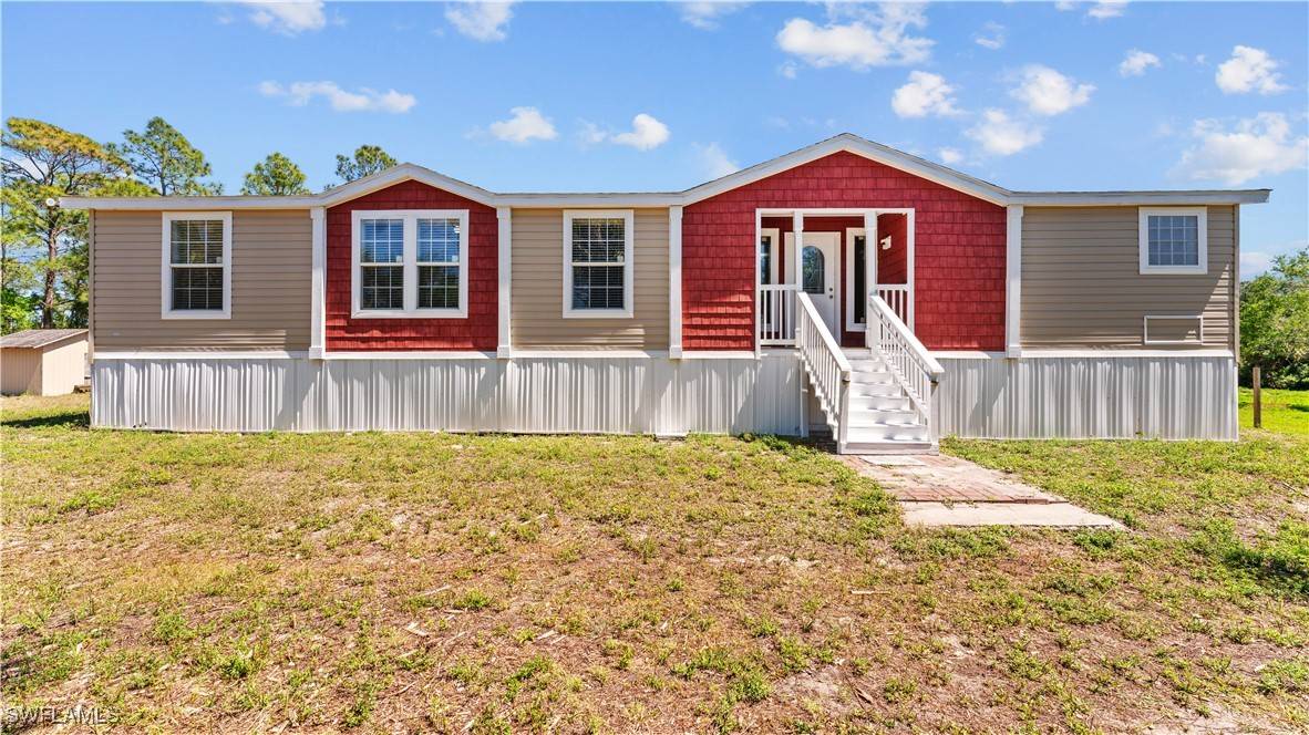 Clewiston, FL 33440,2555 Hendry Isles BLVD