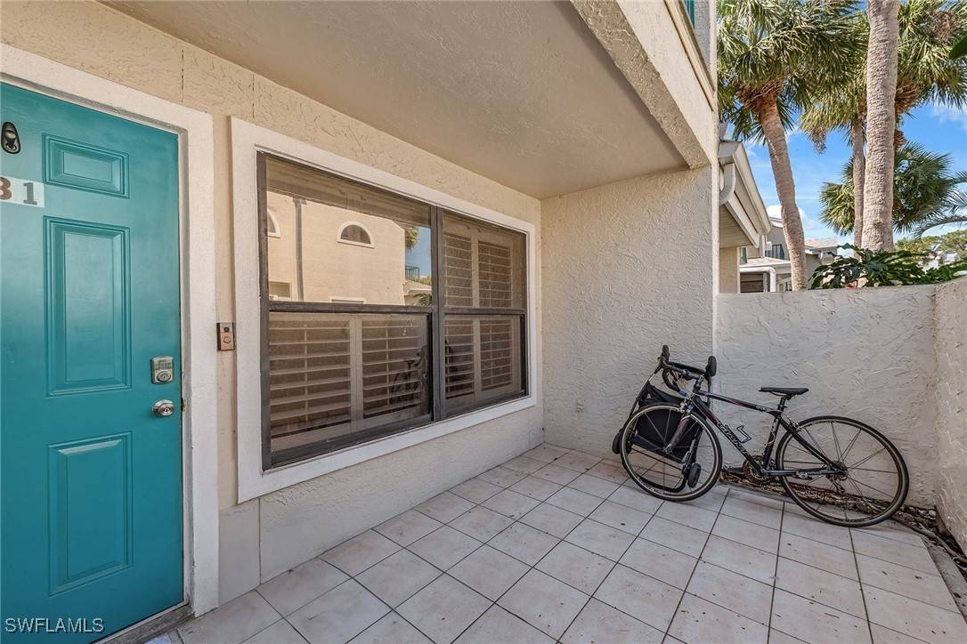 Naples, FL 34108,60 Emerald Woods DR #B1