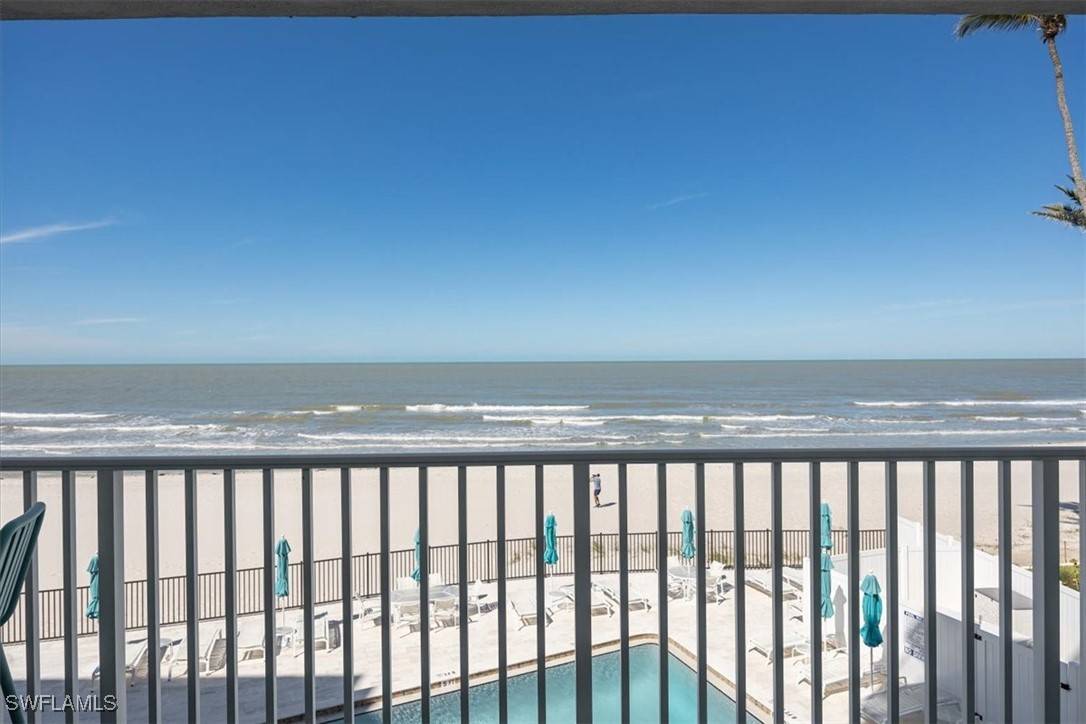 Naples, FL 34102,1977 Gulf Shore BLVD N #305