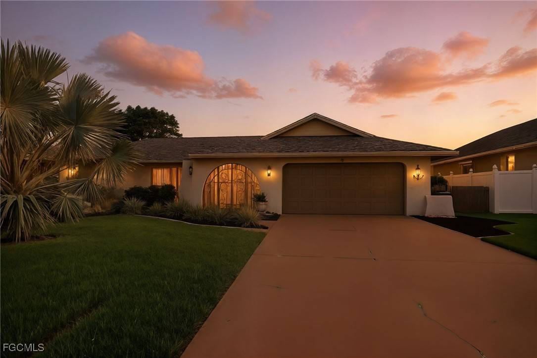 Cape Coral, FL 33990,28 SE 12th AVE