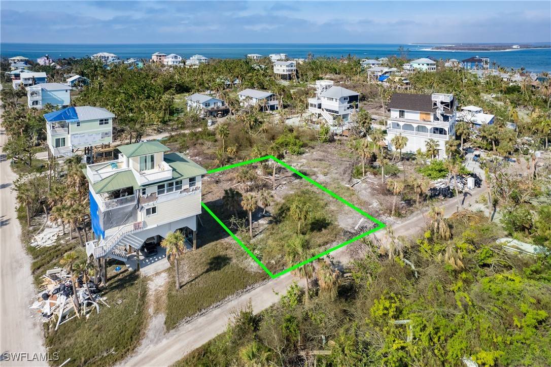 Upper Captiva, FL 33924,200 Gold Finch DR