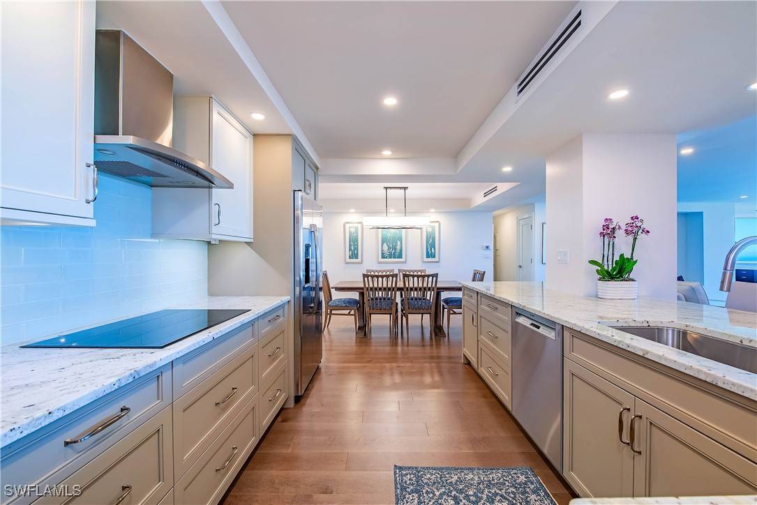Naples, FL 34108,5601 Turtle Bay DR #2102