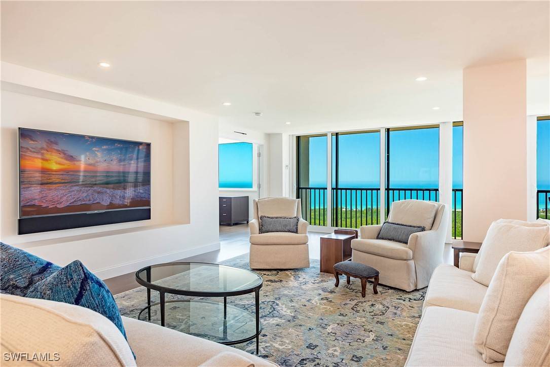 Naples, FL 34108,5601 Turtle Bay DR #2102