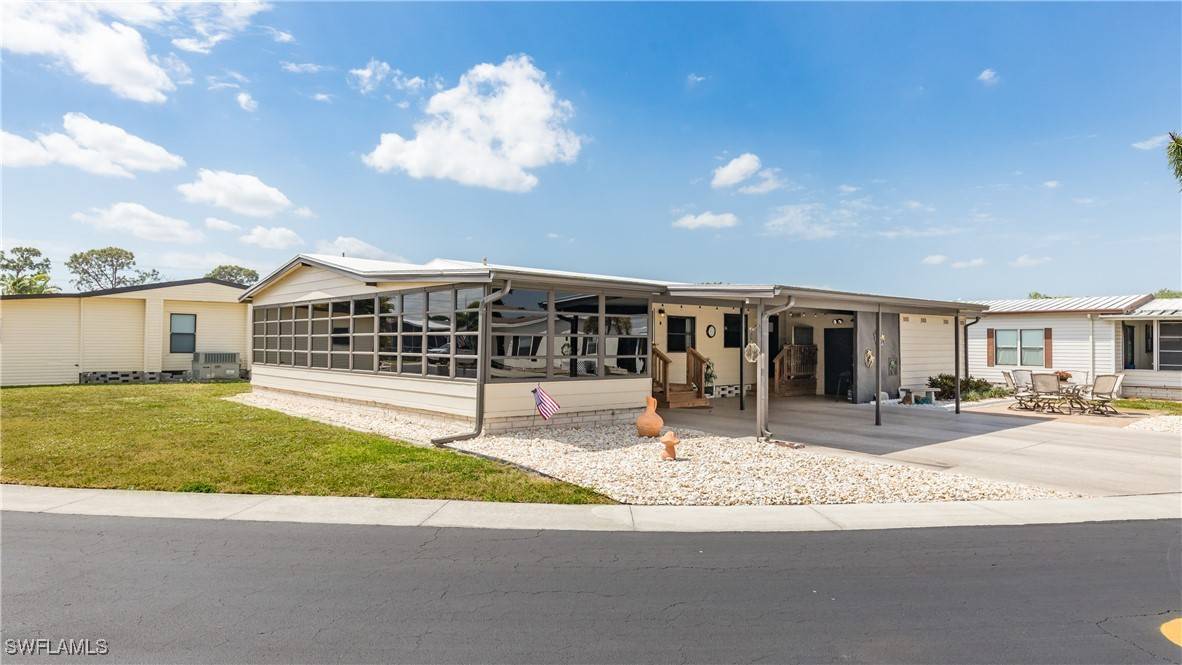 North Fort Myers, FL 33903,66 Sunset CIR