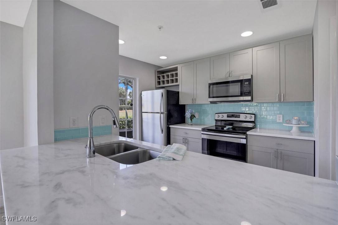 Fort Myers, FL 33913,9465 Ivy Brook RUN #901