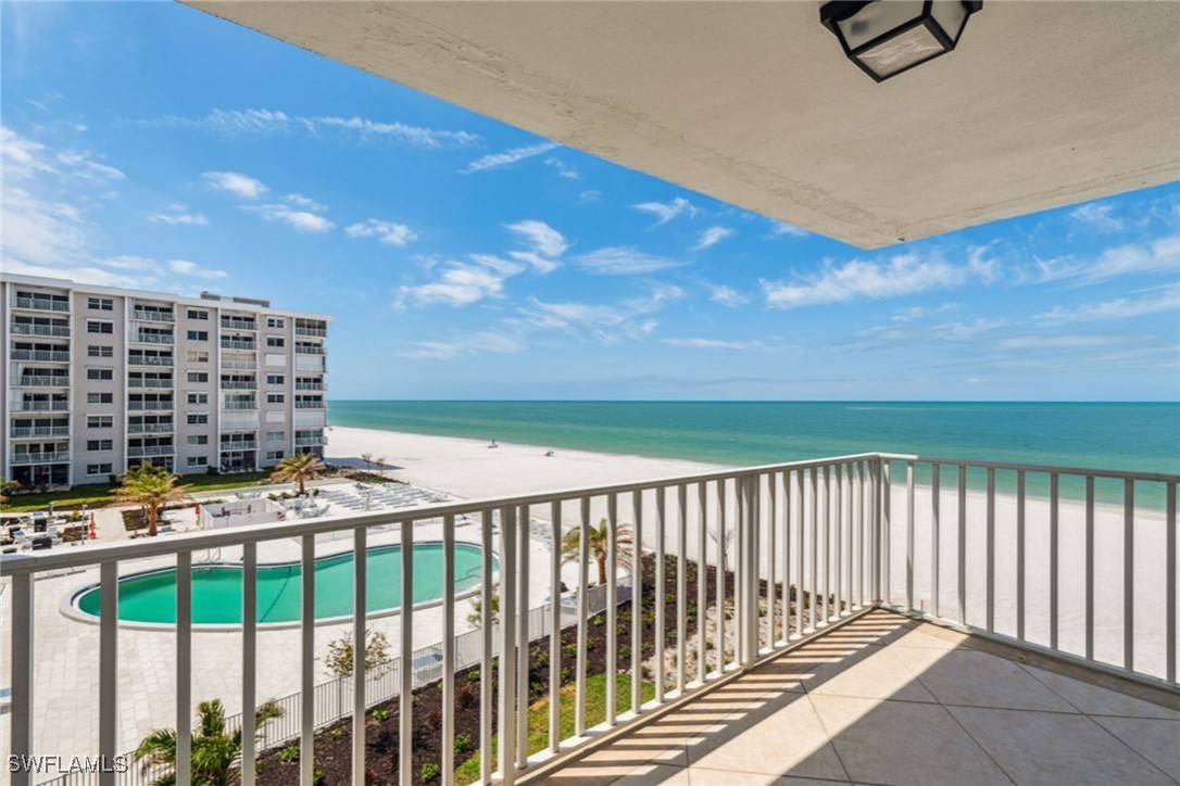 Naples, FL 34103,3443 Gulf Shore BLVD N #403
