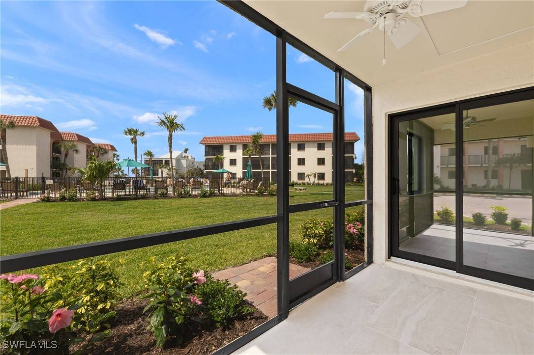 Sanibel, FL 33957,671 E Gulf DR #4D1