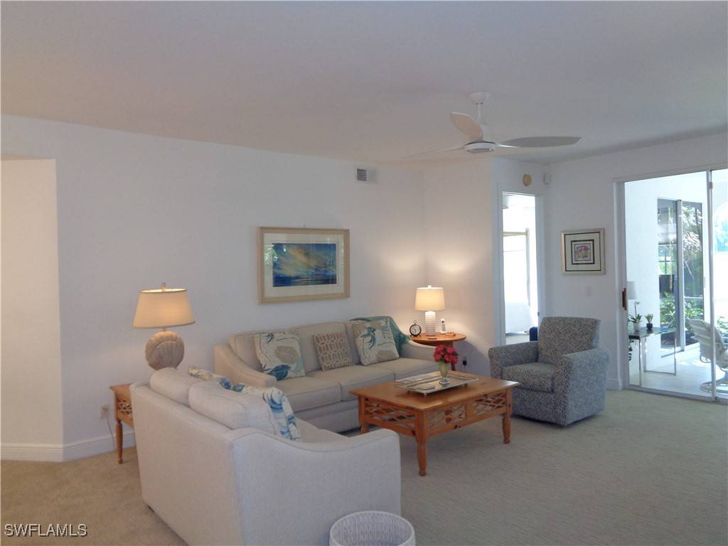 Naples, FL 34119,515 Laguna Royale BLVD #102