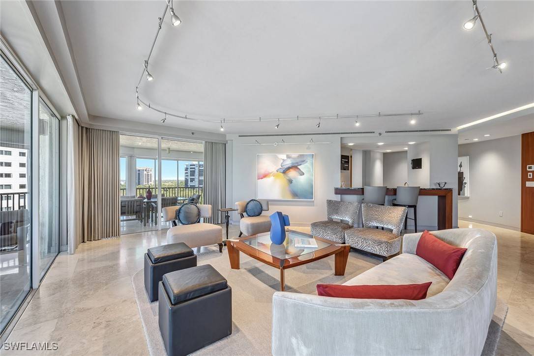 Naples, FL 34108,8111 Bay Colony DR #1003-1004