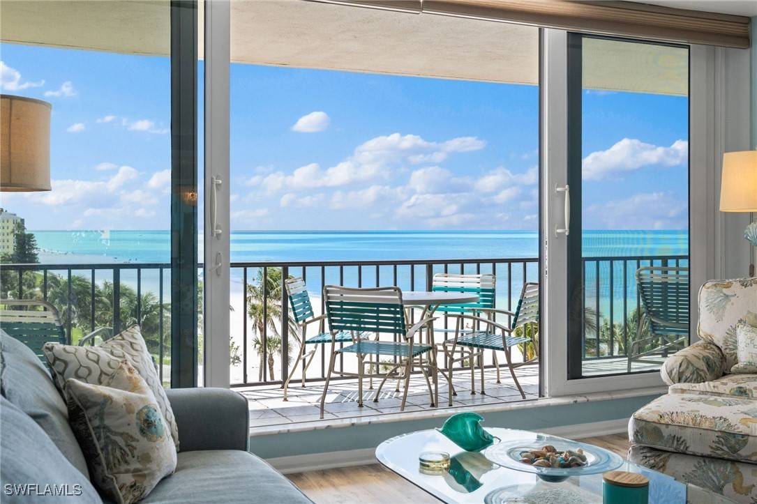 Naples, FL 34103,4001 Gulf Shore BLVD N #507