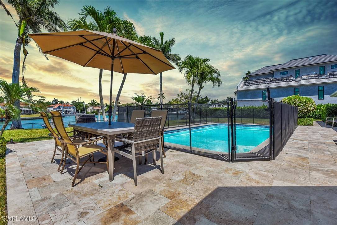 Naples, FL 34102,367 Mooring Line DR