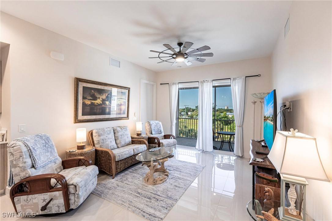 Fort Myers, FL 33908,15901 Royal Pointe LN #402