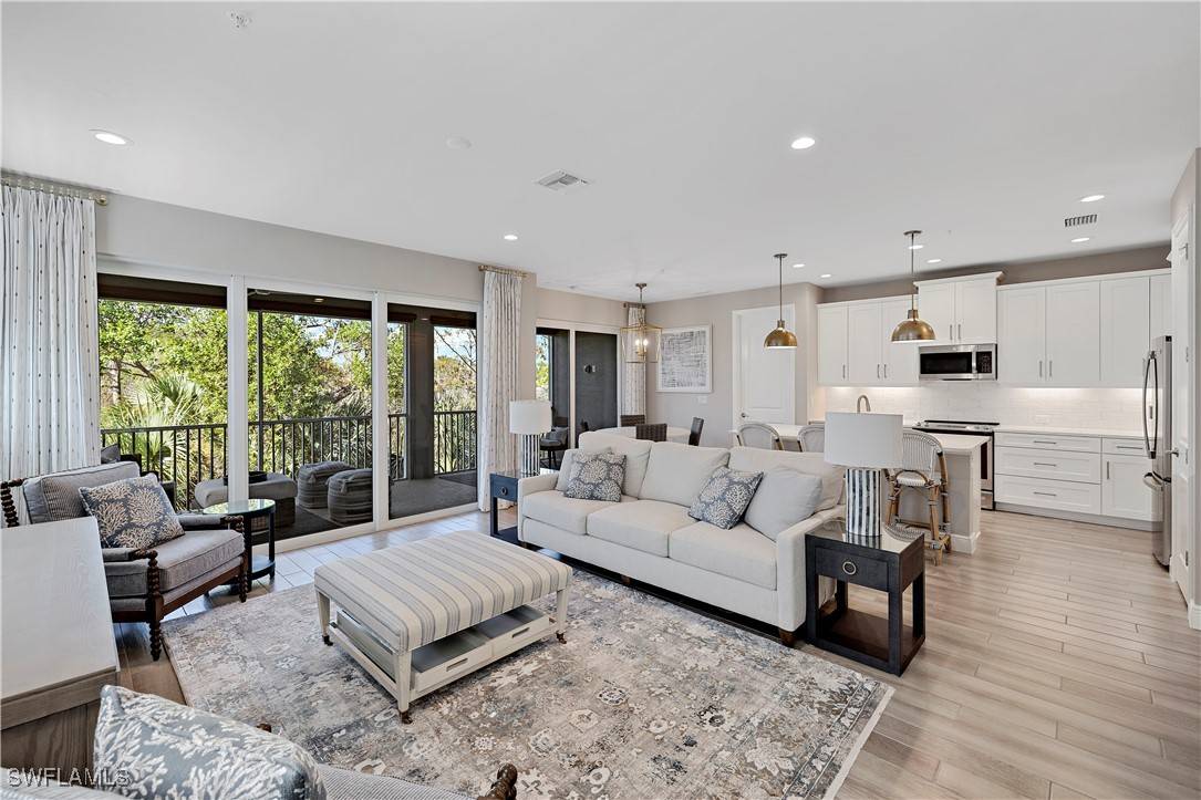 Naples, FL 34112,2567 SEYCHELLES DR ##205
