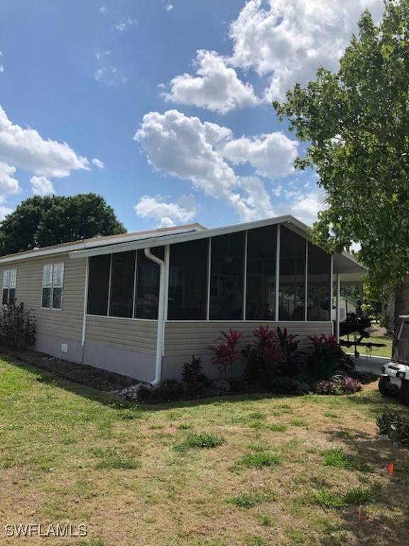 Moore Haven, FL 33471,814 Yacht Club WAY NW