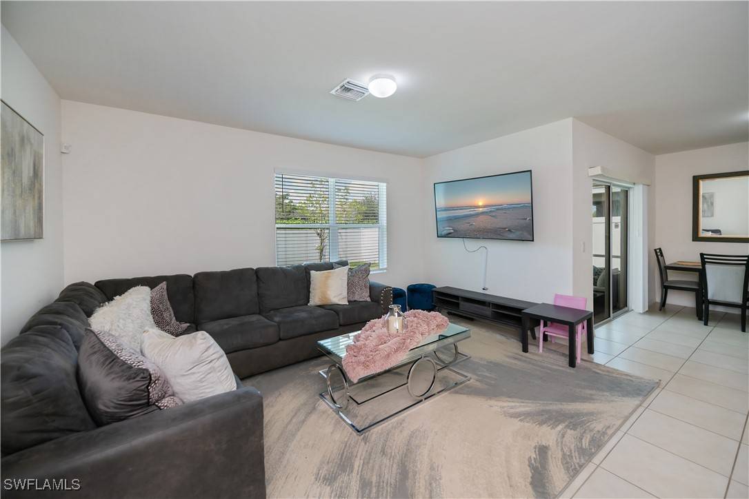 Cape Coral, FL 33909,3318 Acapulco CIR