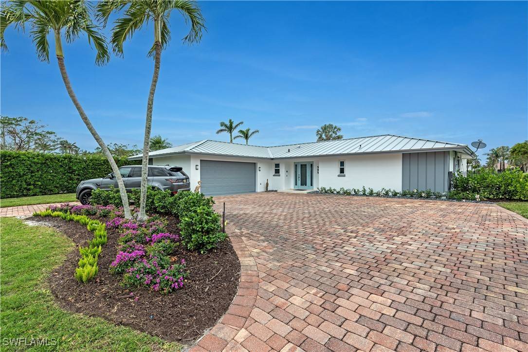 Naples, FL 34103,595 Wedge DR