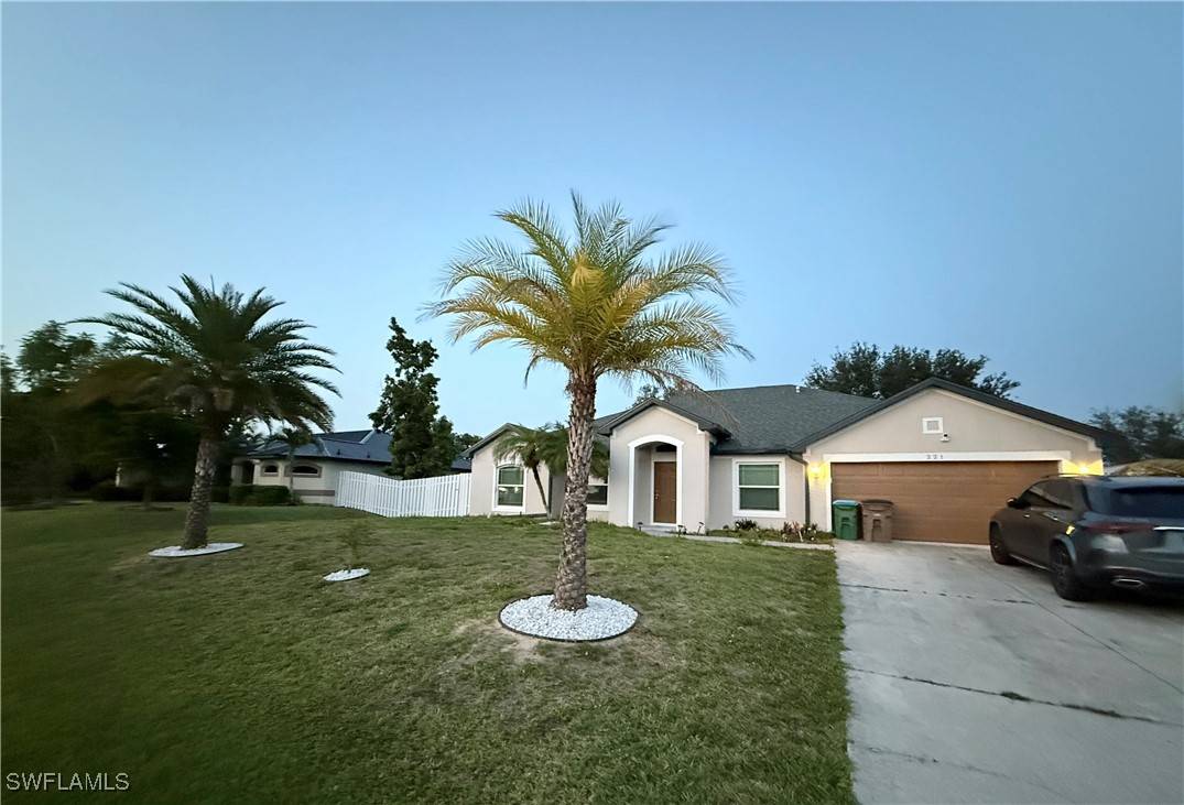 Cape Coral, FL 33993,221 NW 3rd PL