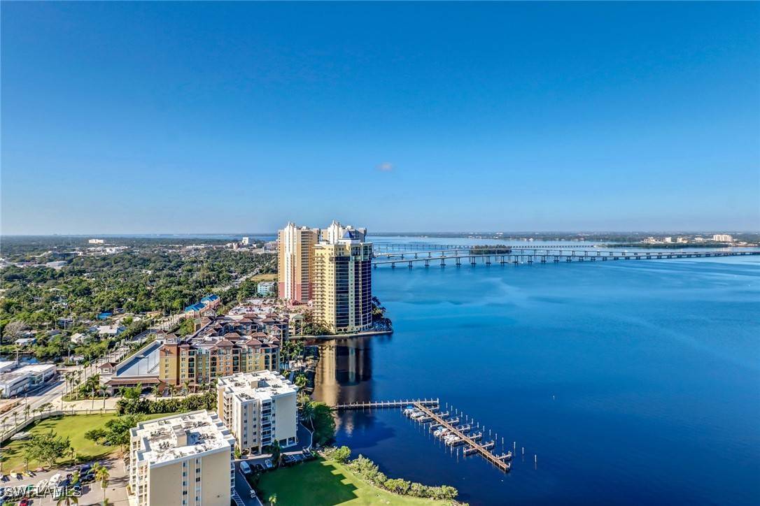 Fort Myers, FL 33916,3000 Oasis Grand BLVD #2107
