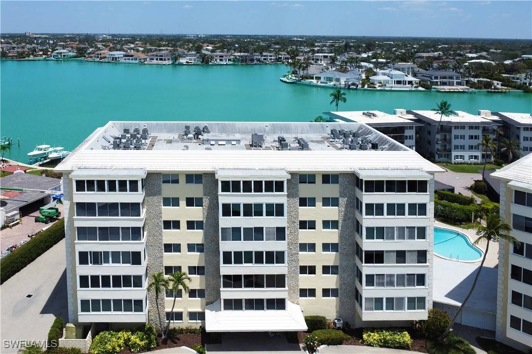 Naples, FL 34103,3420 Gulf Shore BLVD N #66
