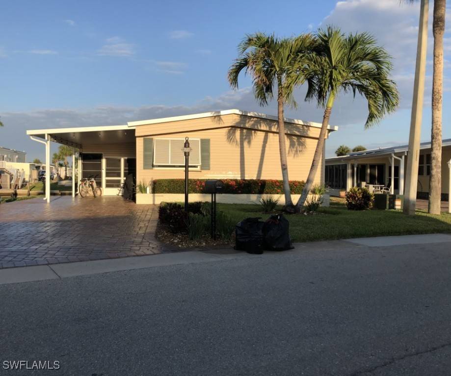Fort Myers Beach, FL 33931,17680 Peppard DR