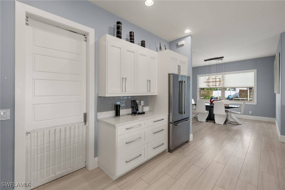 Naples, FL 34110,17 Willoughby DR
