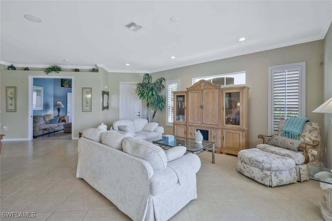 Bonita Springs, FL 34135,12732 Fox Ridge DR