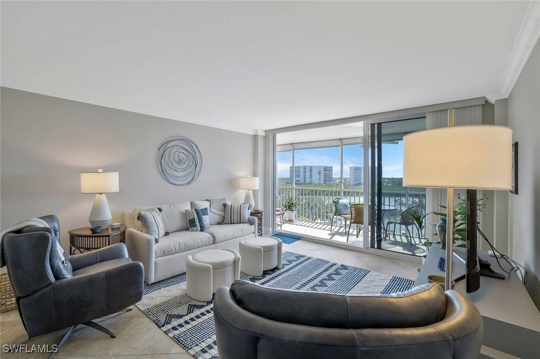 Naples, FL 34108,5 Bluebill AVE #812