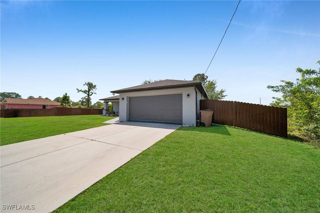 Lehigh Acres, FL 33976,2701 8th ST SW