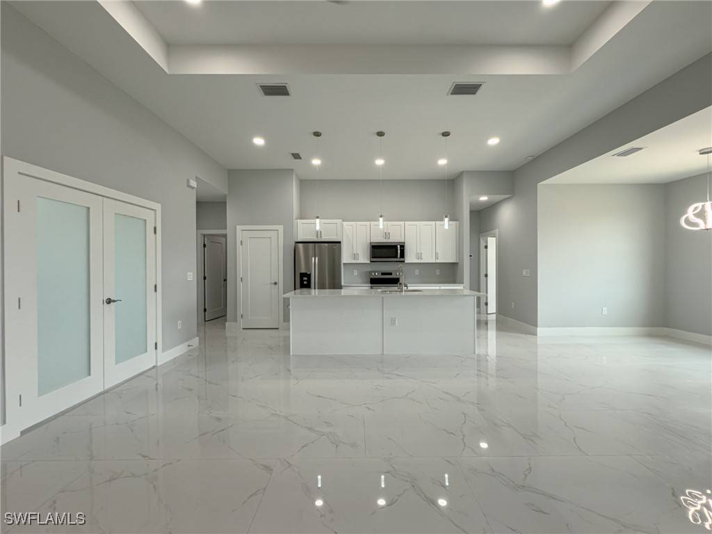 Lehigh Acres, FL 33974,417 Paddock ST