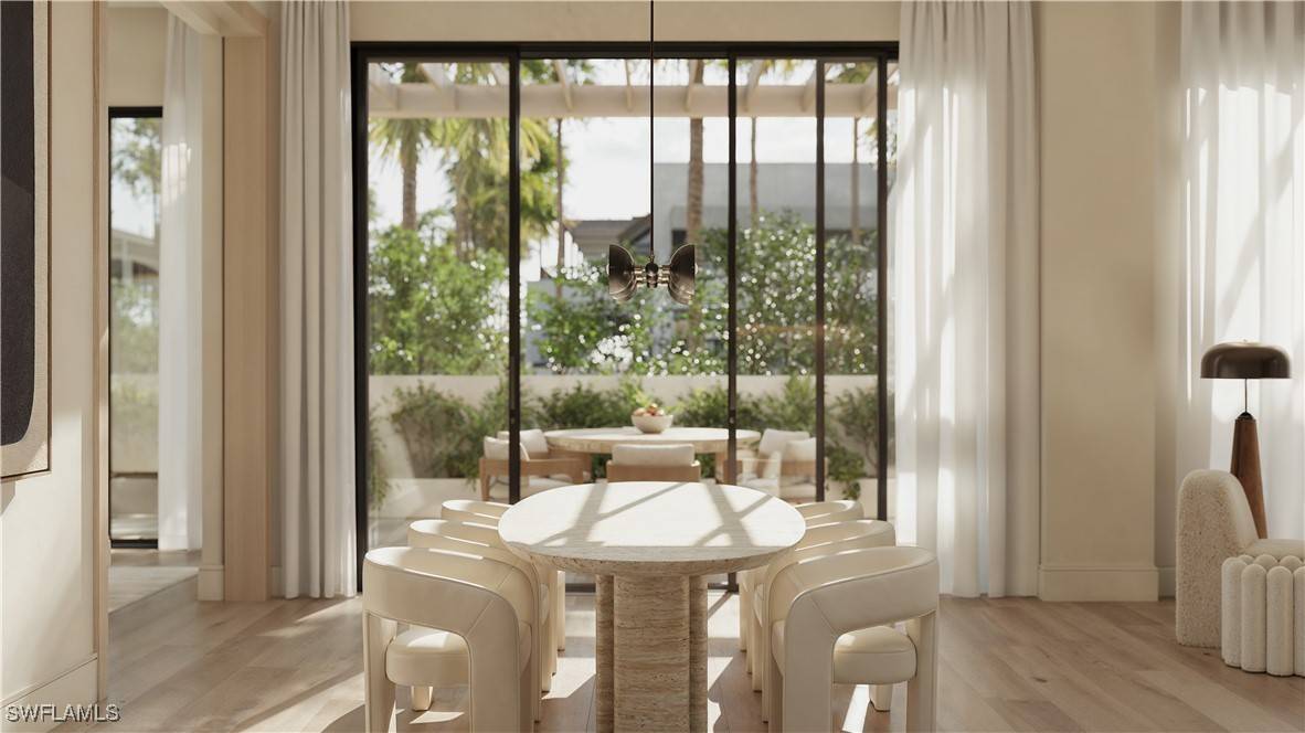 Naples, FL 34102,936 5th AVE S #205