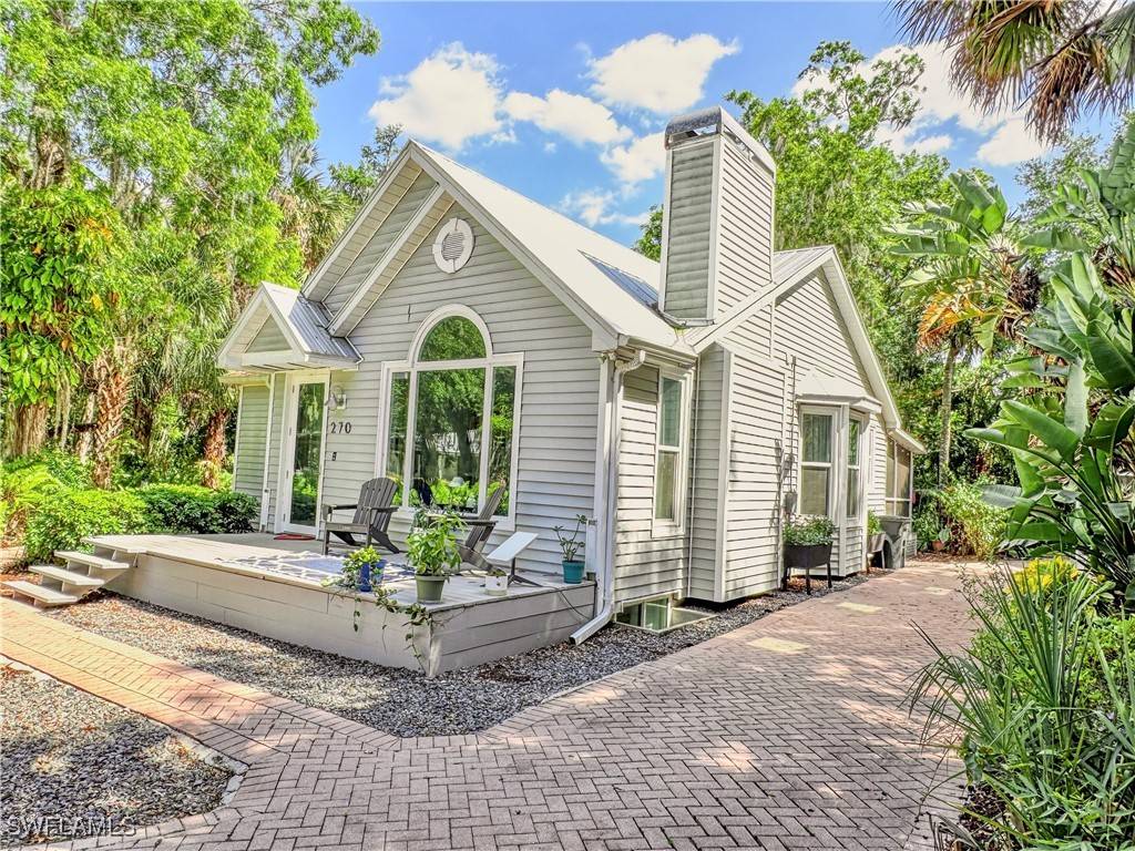 Labelle, FL 33935,270 River Oaks DR