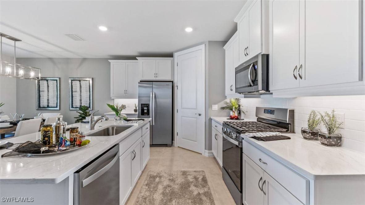 Punta Gorda, FL 33982,44627 PALM FROND DR